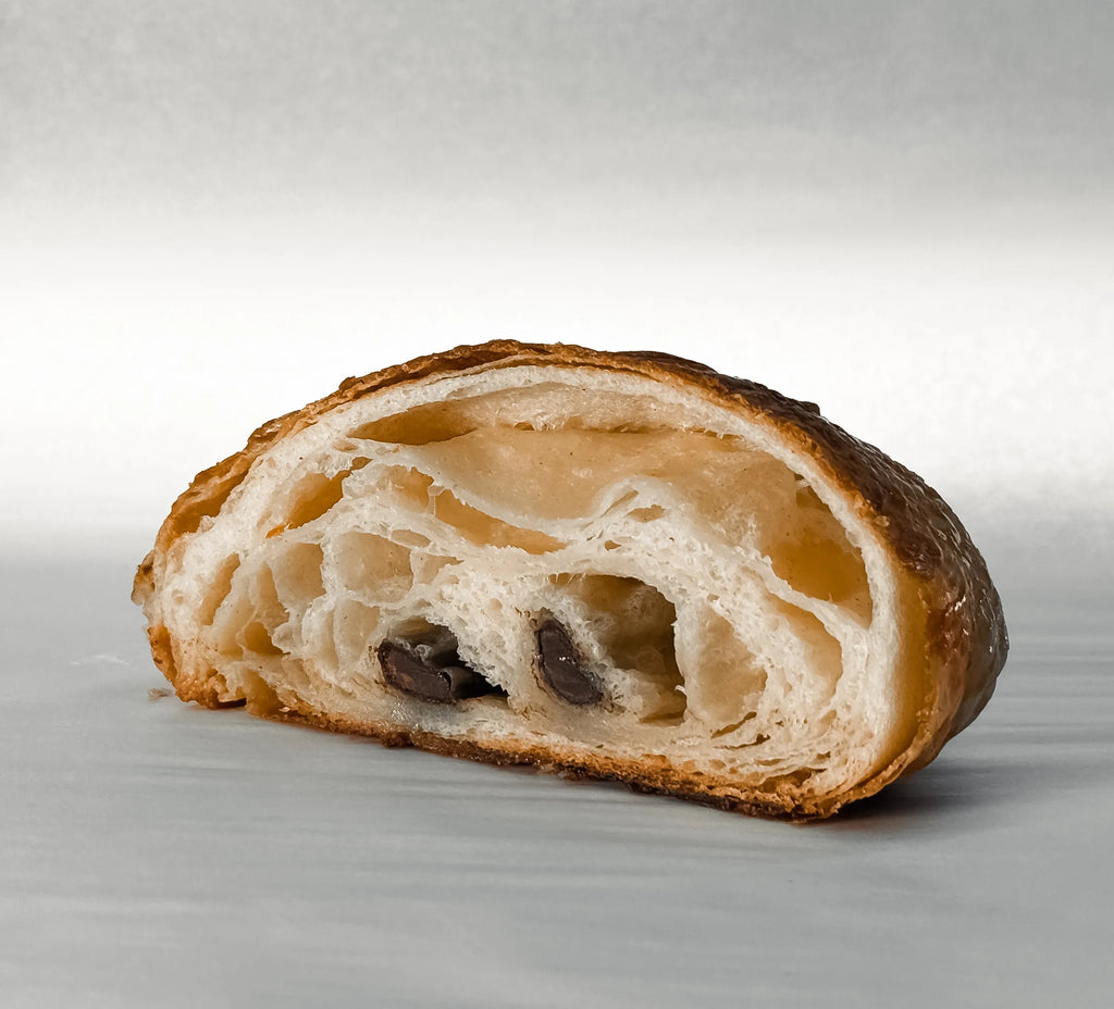 PAIN AU CHOCOLAT